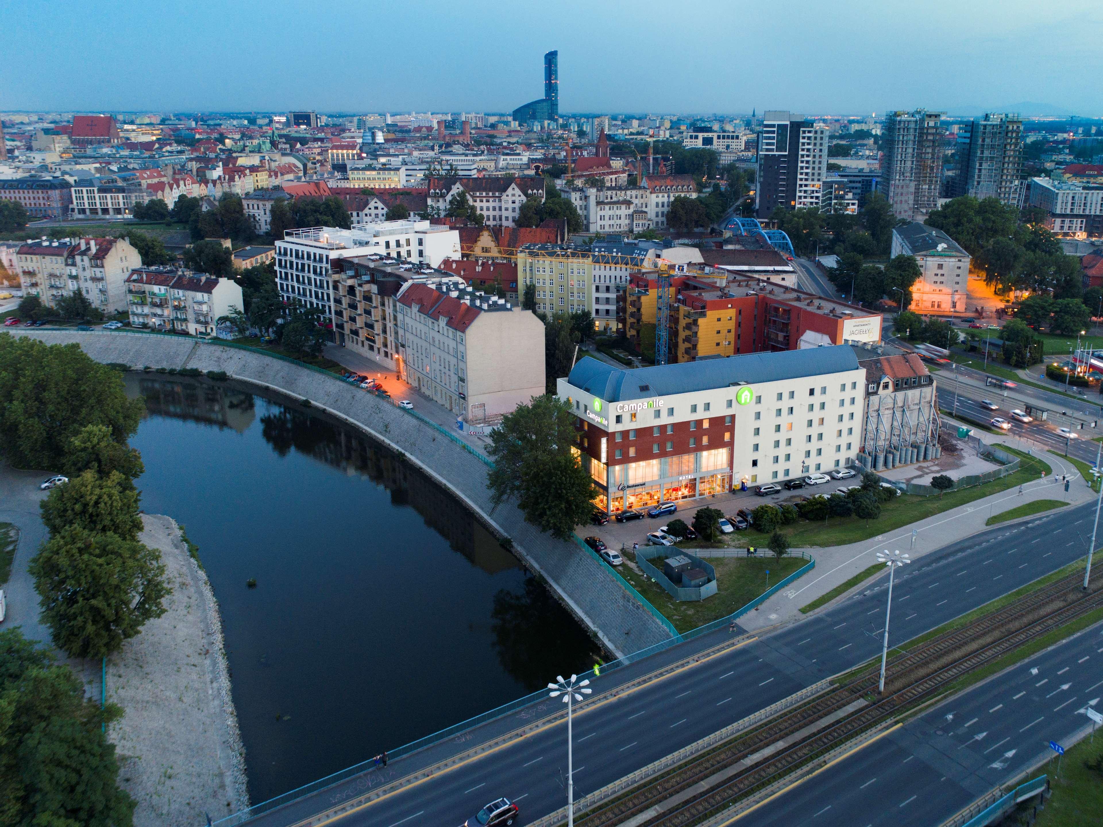 Campanile Wroclaw - Stare Miasto Esterno foto
